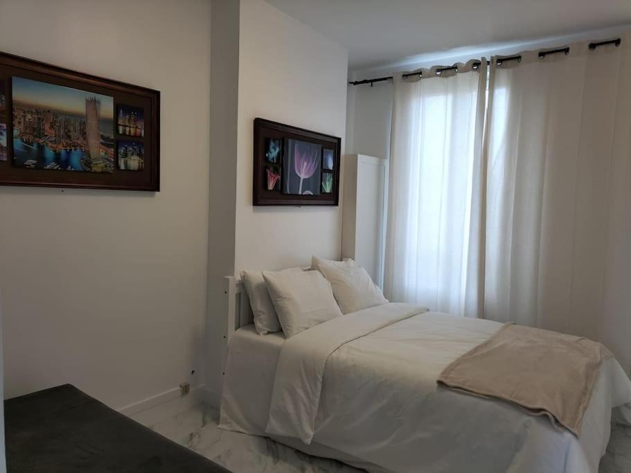 Paris Tourist Apartment, France ستينس المظهر الخارجي الصورة
