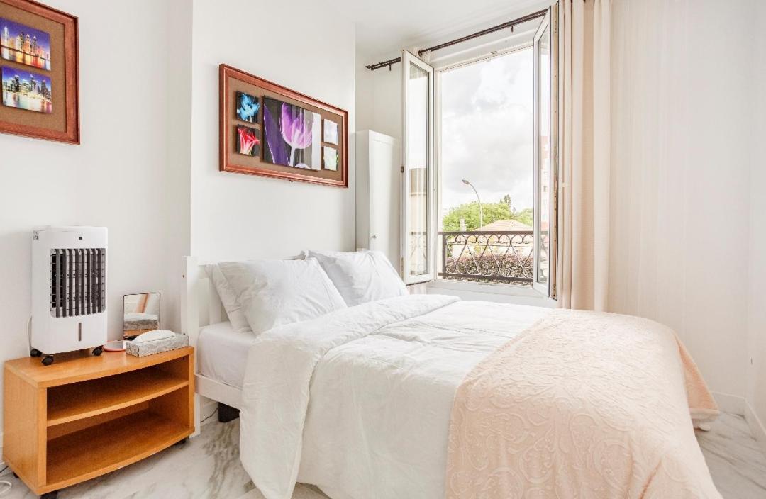 Paris Tourist Apartment, France ستينس المظهر الخارجي الصورة