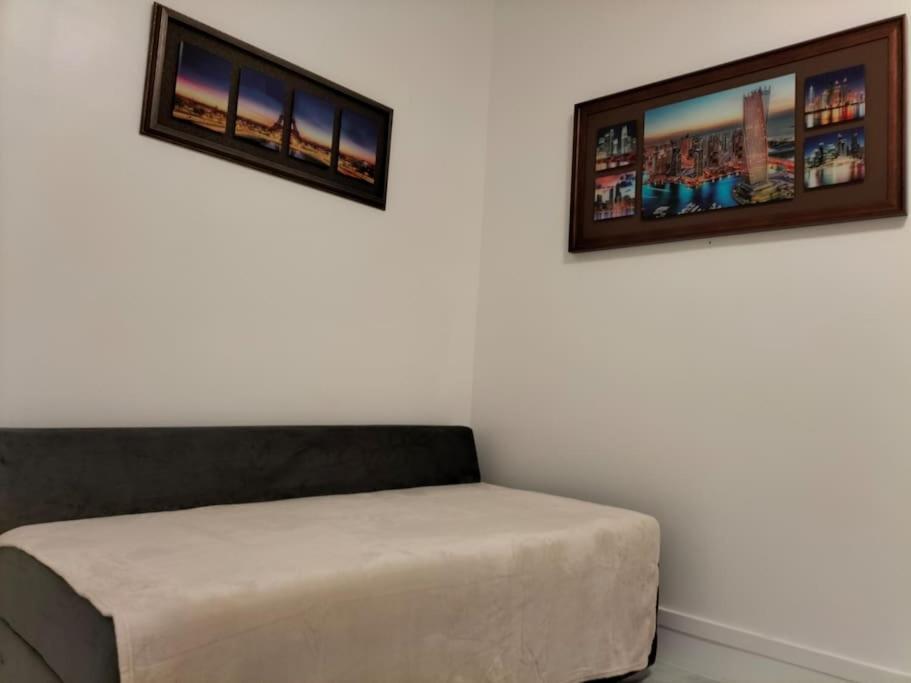 Paris Tourist Apartment, France ستينس المظهر الخارجي الصورة