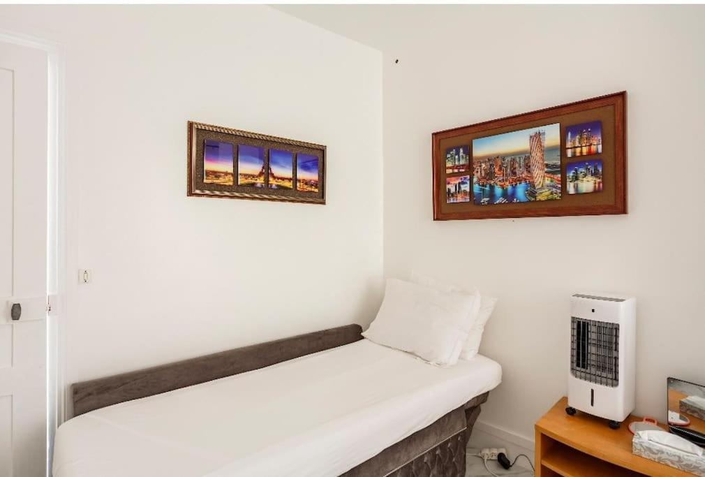 Paris Tourist Apartment, France ستينس المظهر الخارجي الصورة